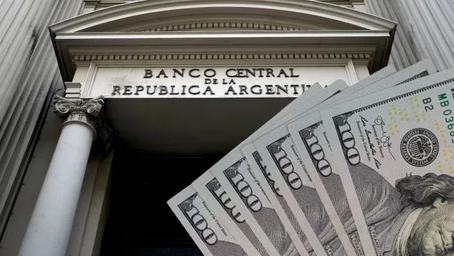 Reservas: el déficit de servicios ya supera el de todo 2024