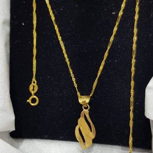 Gold Pendant (1.6 grams)
