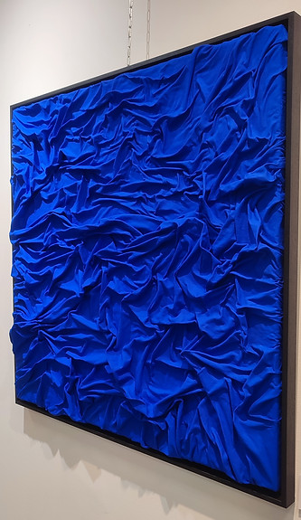 DRAPE BLEU K 1.jpg