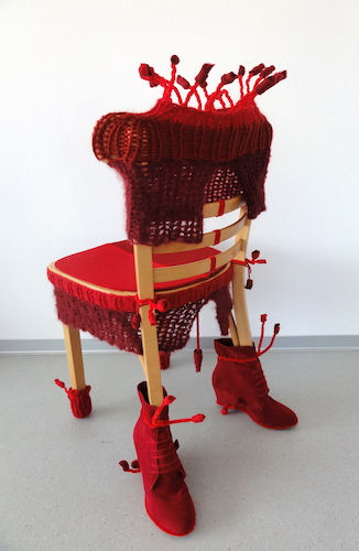 MOULIN ROUGE, in Wolle gekleidete Bordsteinschwalbe
2015