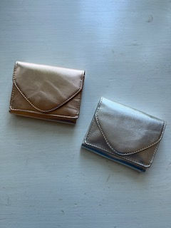 les　basiques　お財布