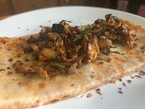 Chanterelle Pizza Close Up.jpg