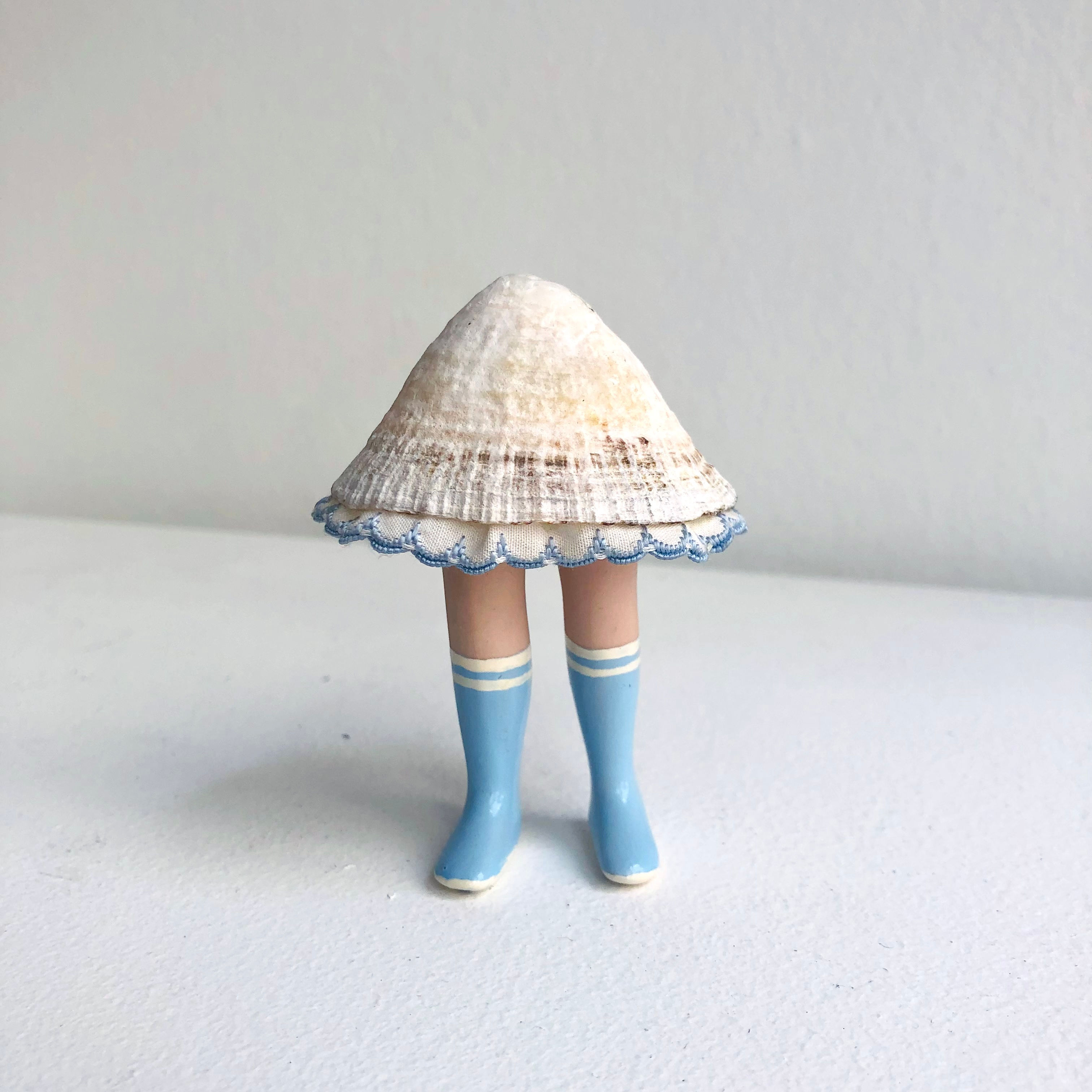 Miss bernique à bottes bleues