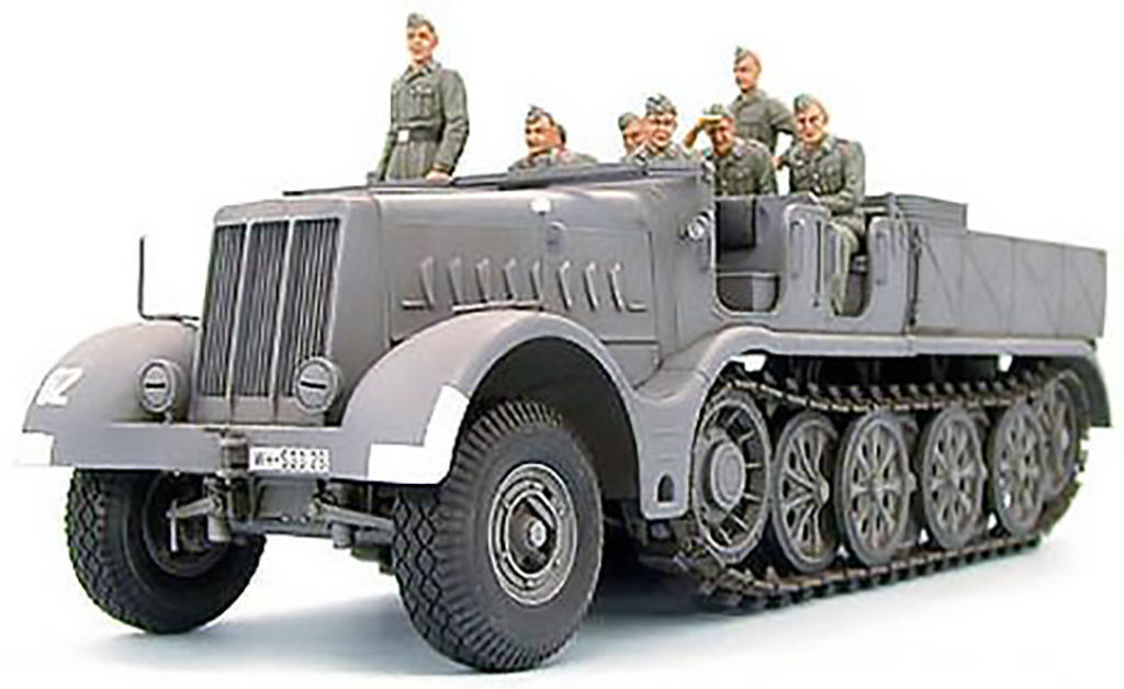 Tamiya German 18T heavy half track "famo" 