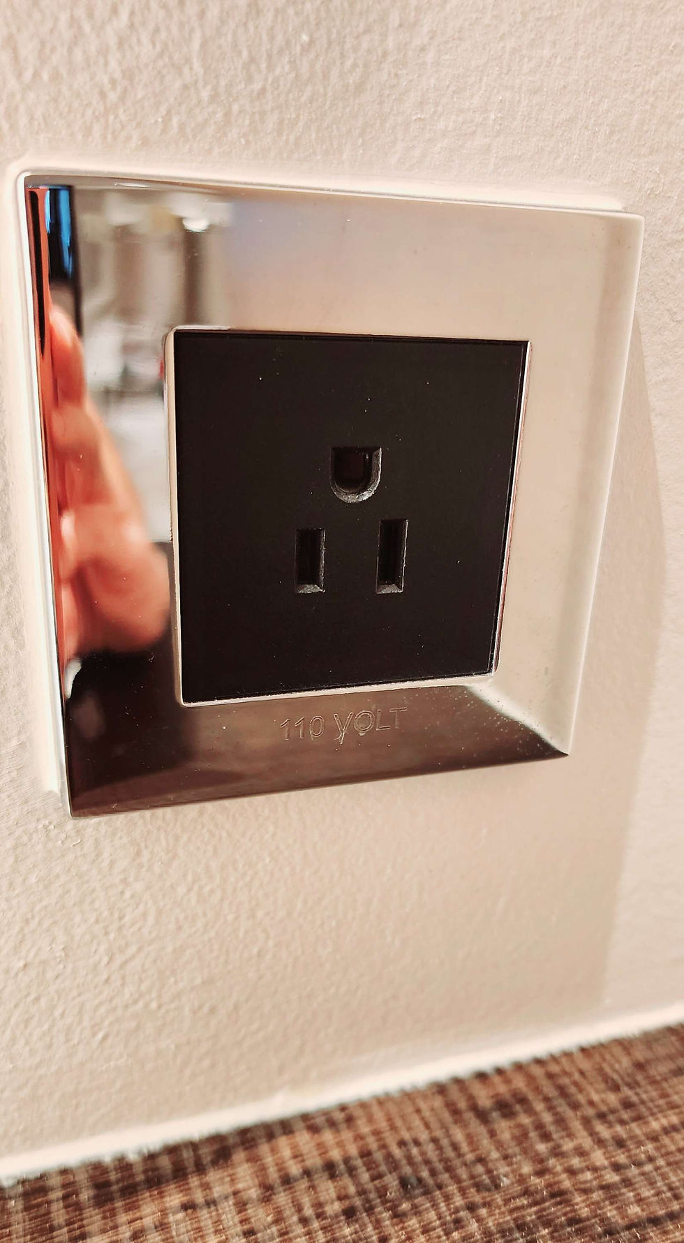 A 120V outlet