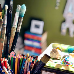 Studio Scene, Kim Moulder