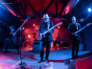 Noche de reencuentro: La Barranca toma Juárez