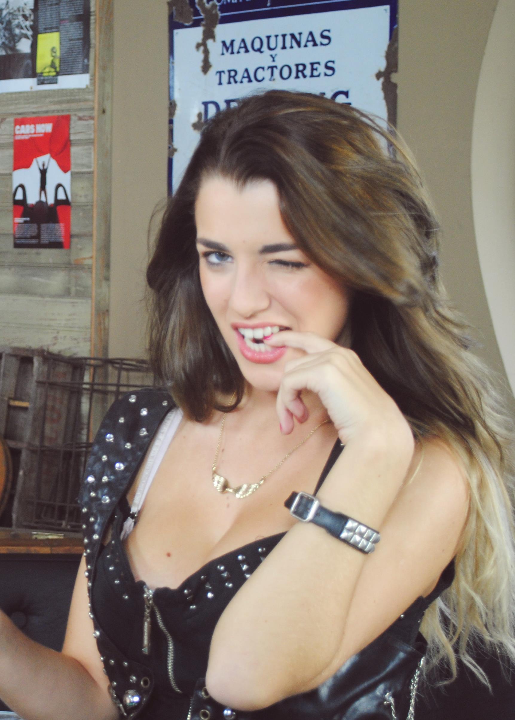 make up videoclip
