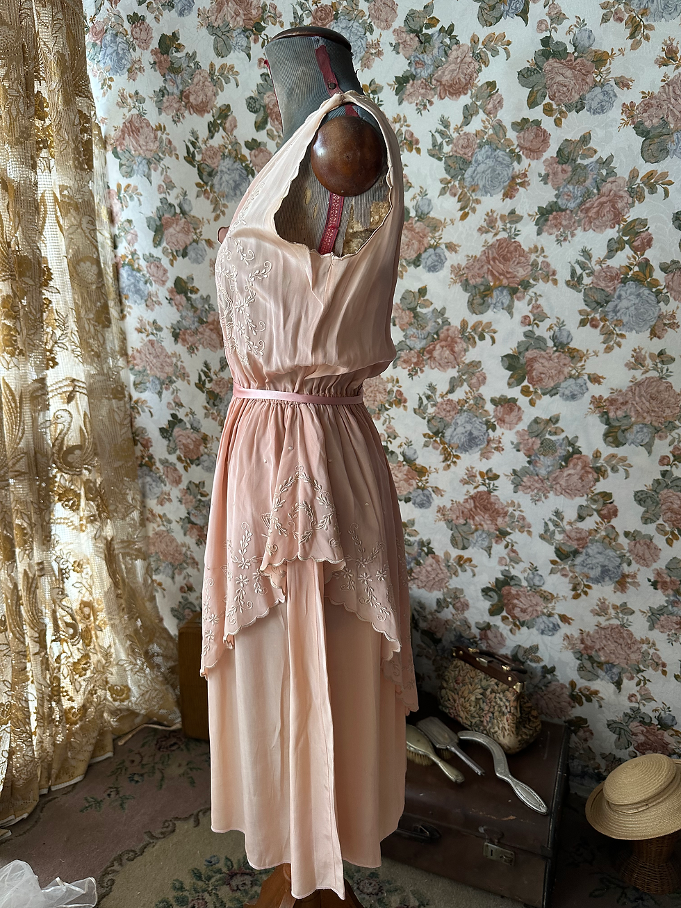 Miniatura: Vestido vintage seda com bordados 1910