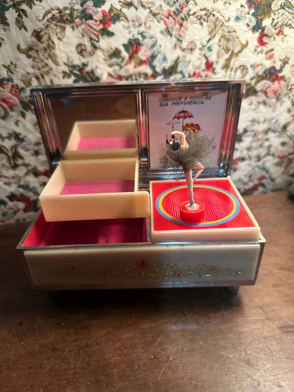 Miniatura: Caixa musical porta jóias musical bailarina baquelite 