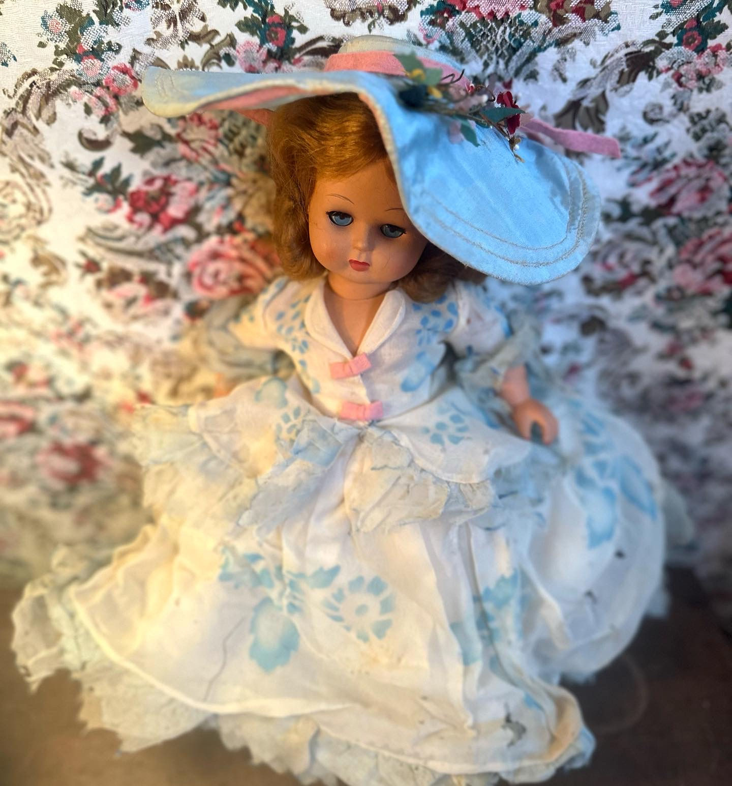 Boneca vintage italiana Furg@ 1970 vitoriana 