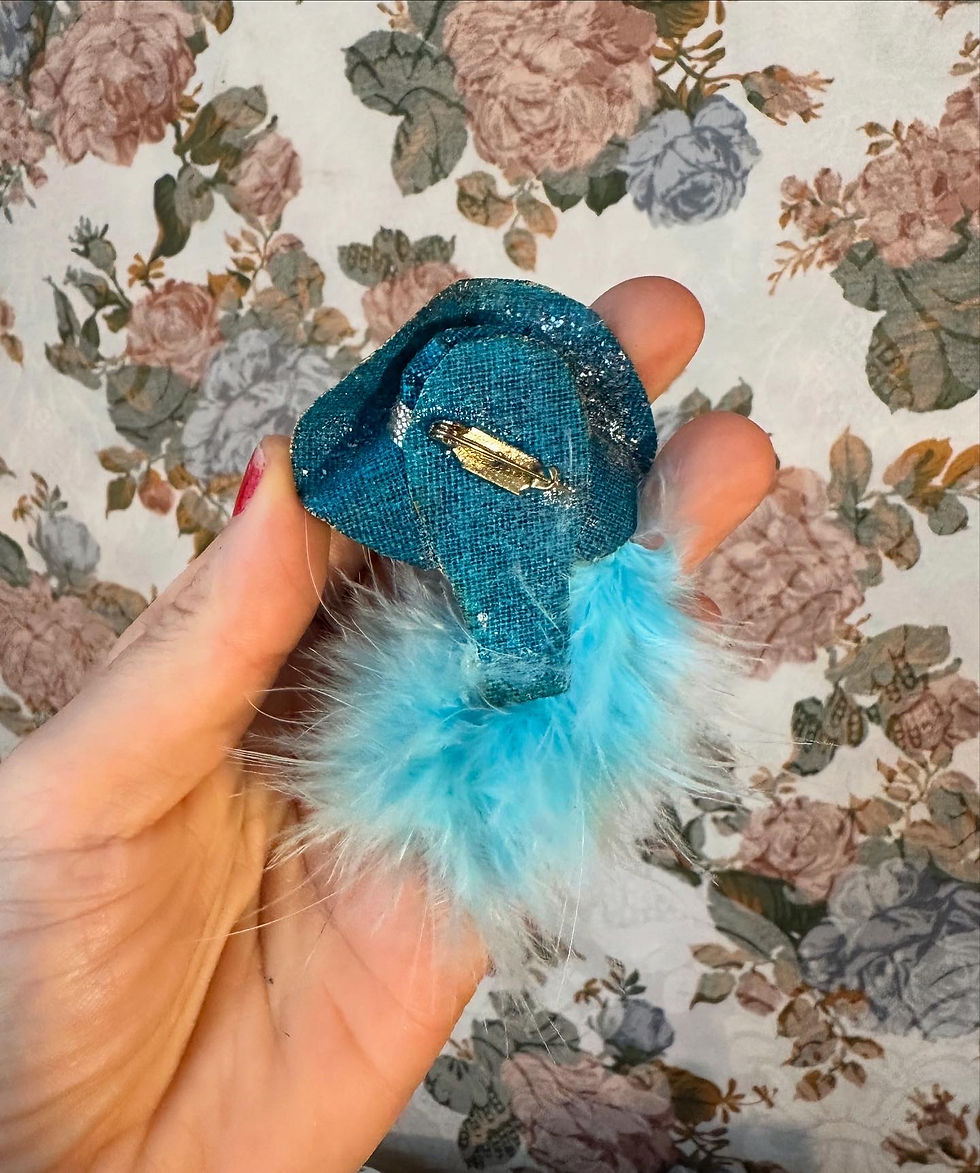 Miniatura: Broche vintage boneca anos 20 boa azul 