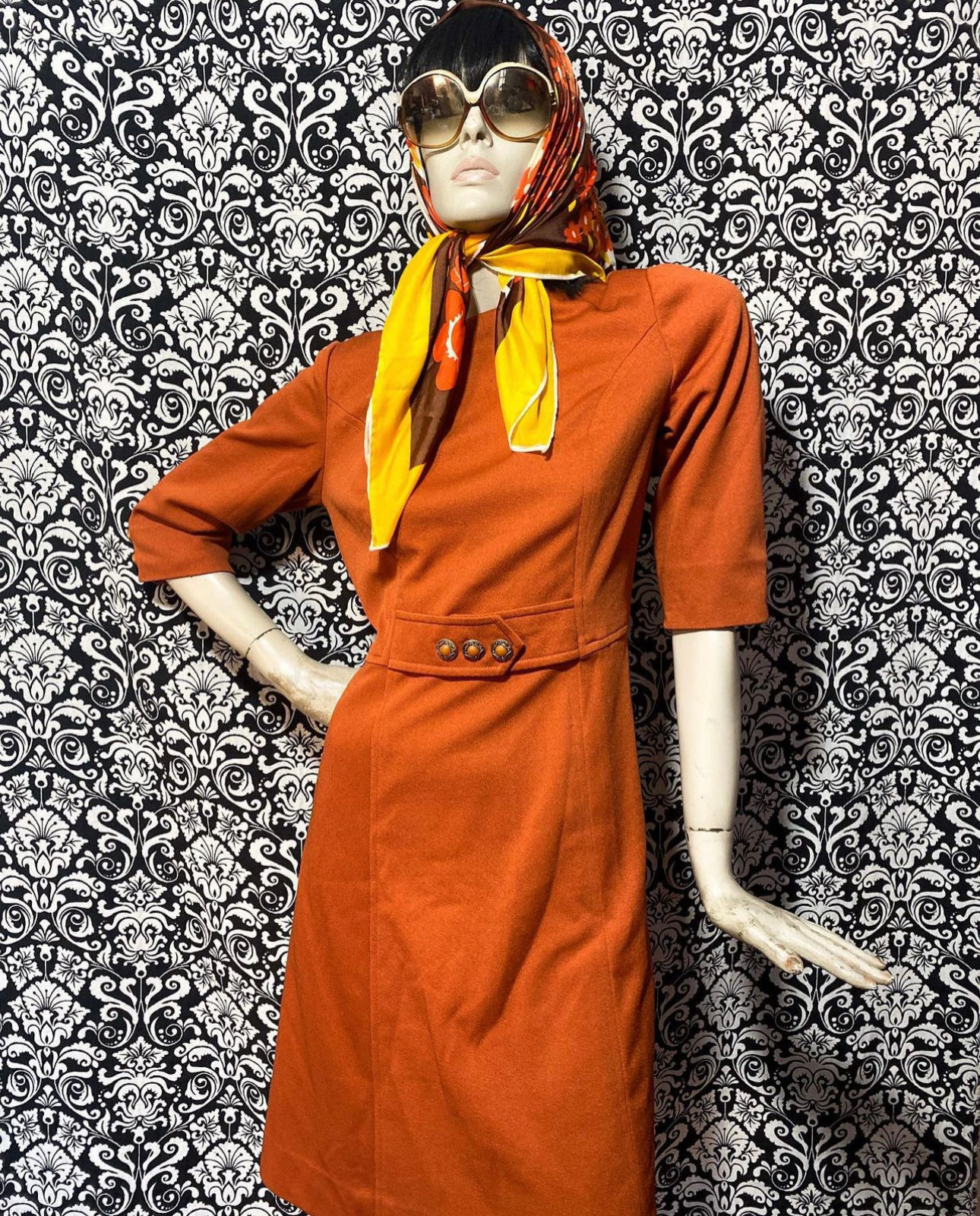 Vestido vintage 1960 Space age laranja queimado 