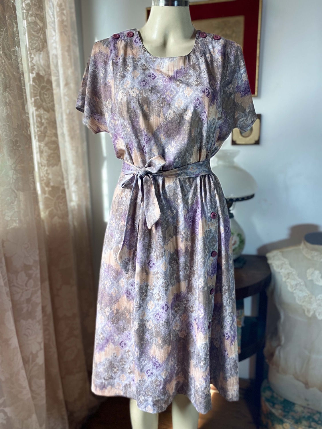 Vestido vintage BURDA 1980 lilás