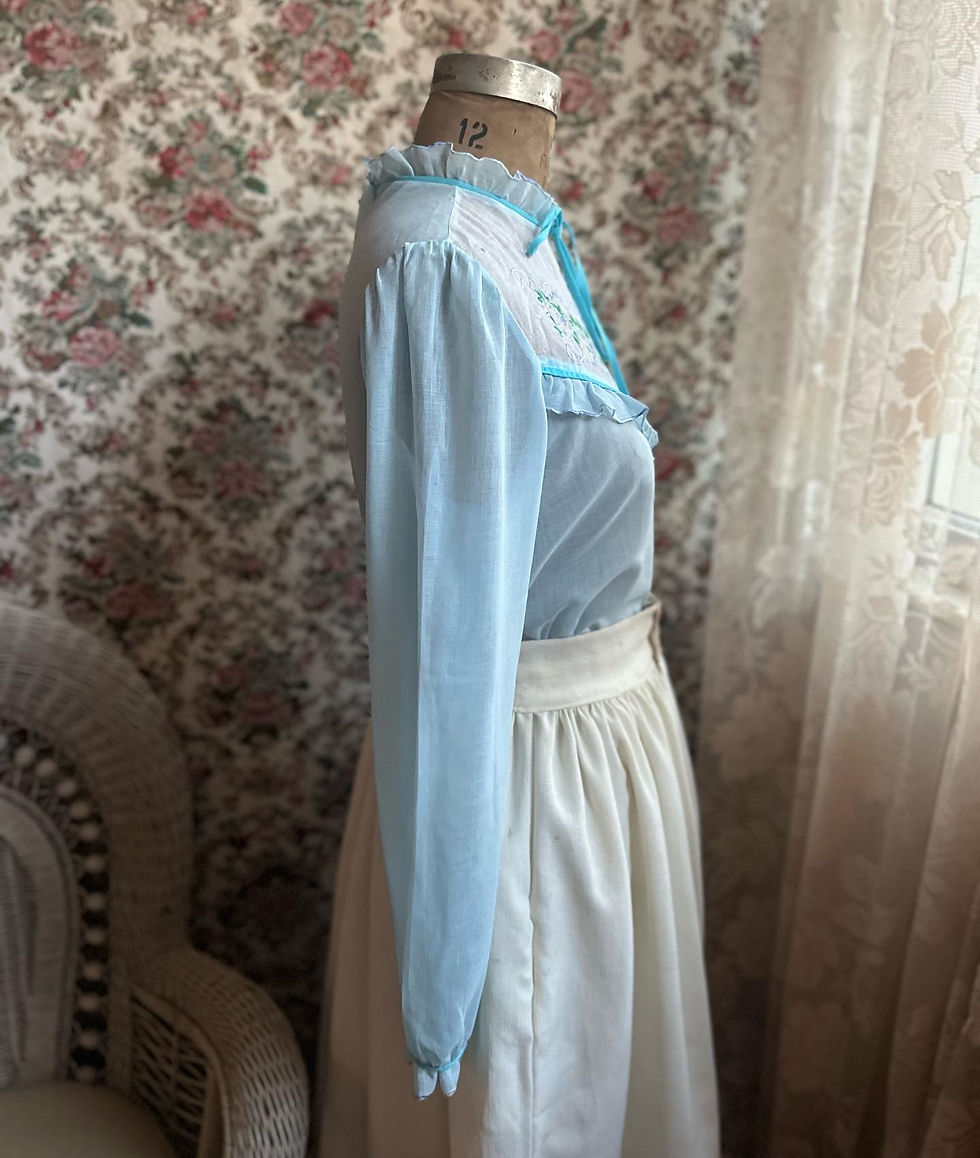 Miniatura: Blusa vintage camponesa azul céu bordados e banafos vitoriana 