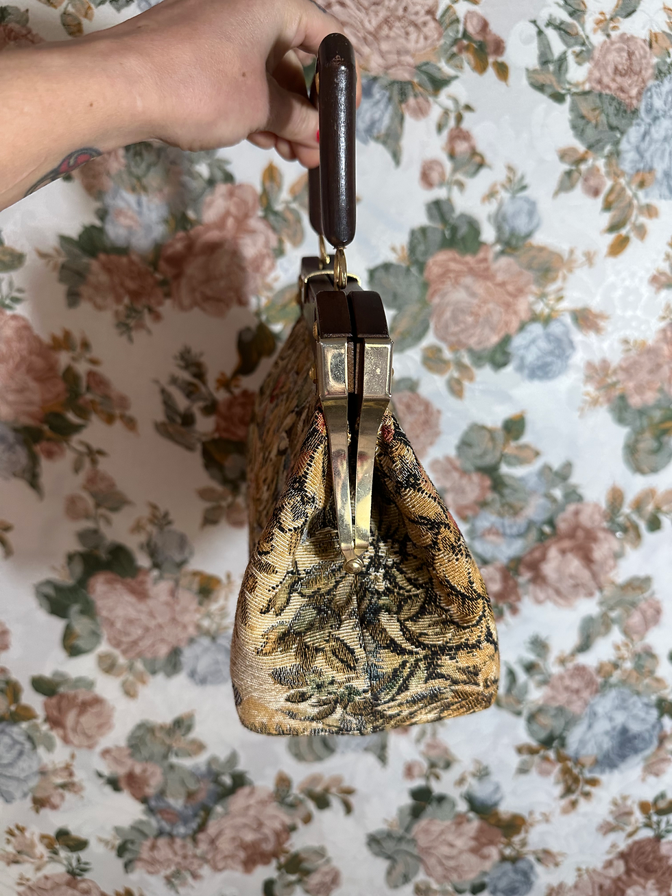 Miniatura: Bolsa vintage gobelin italiana 1950/60  incrível floral com fecho e alça madeira