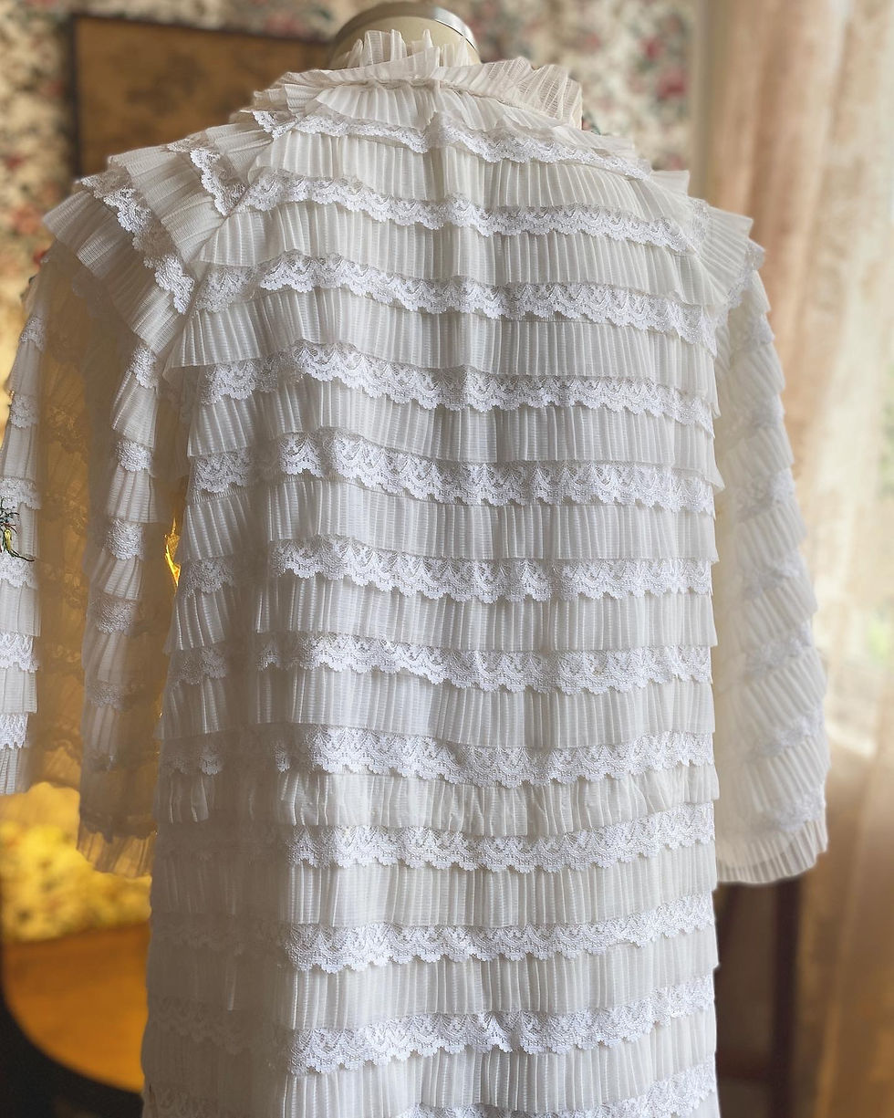 Miniatura: Conjunto camisola e peignoir anos 50 todo frufru