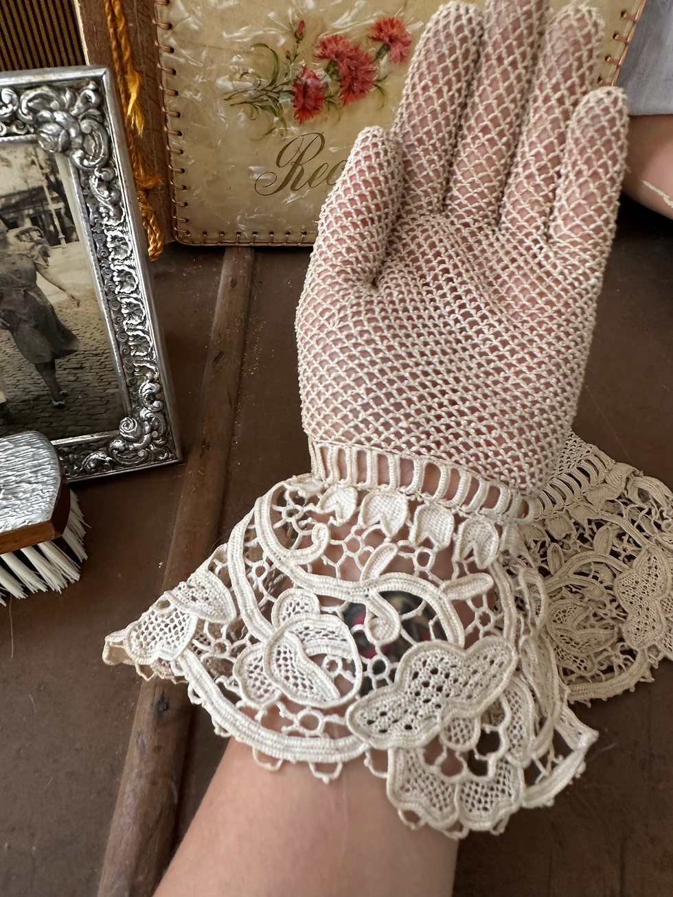 Miniatura: Par de luvas início século XX  em lunha e croche irlandês 