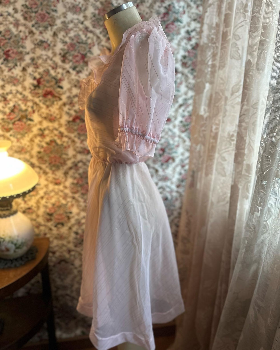 Miniatura: Vestido vintage boneca organza rosinha fios doutorados 