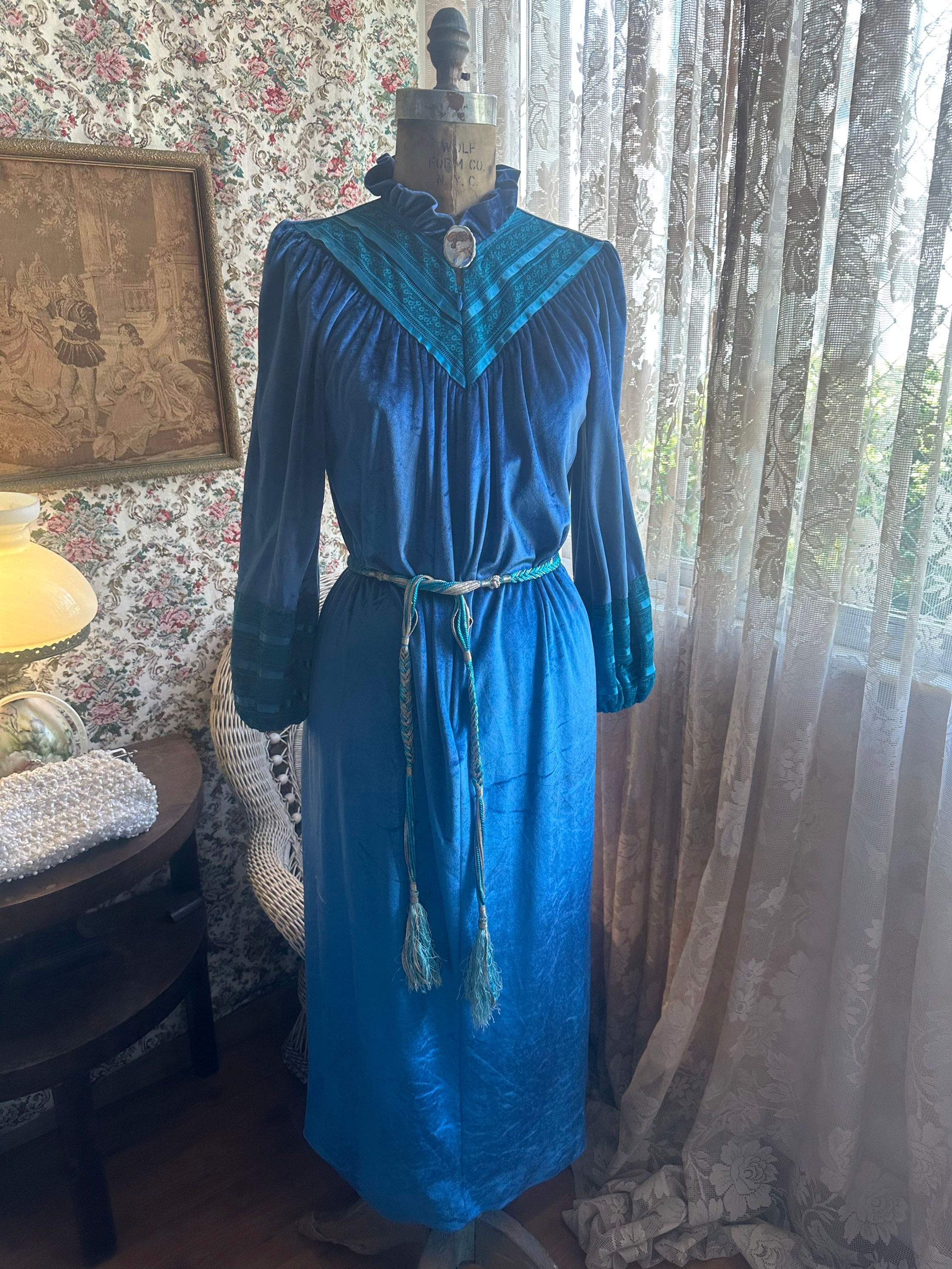 Vestido vintage veludo vitoriano  