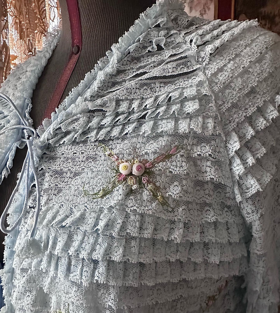 Miniatura: Conjunto vintage 1950 camisola calçola e peignoir rendas e bordados 