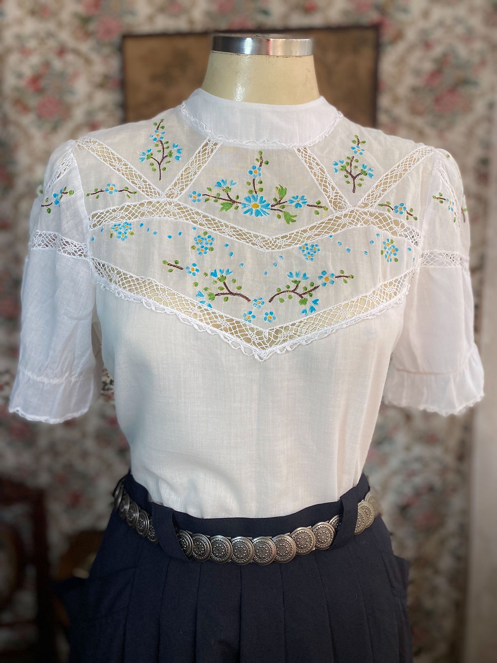 Miniatura: Blusa vintage revival Eduardiana flor azul