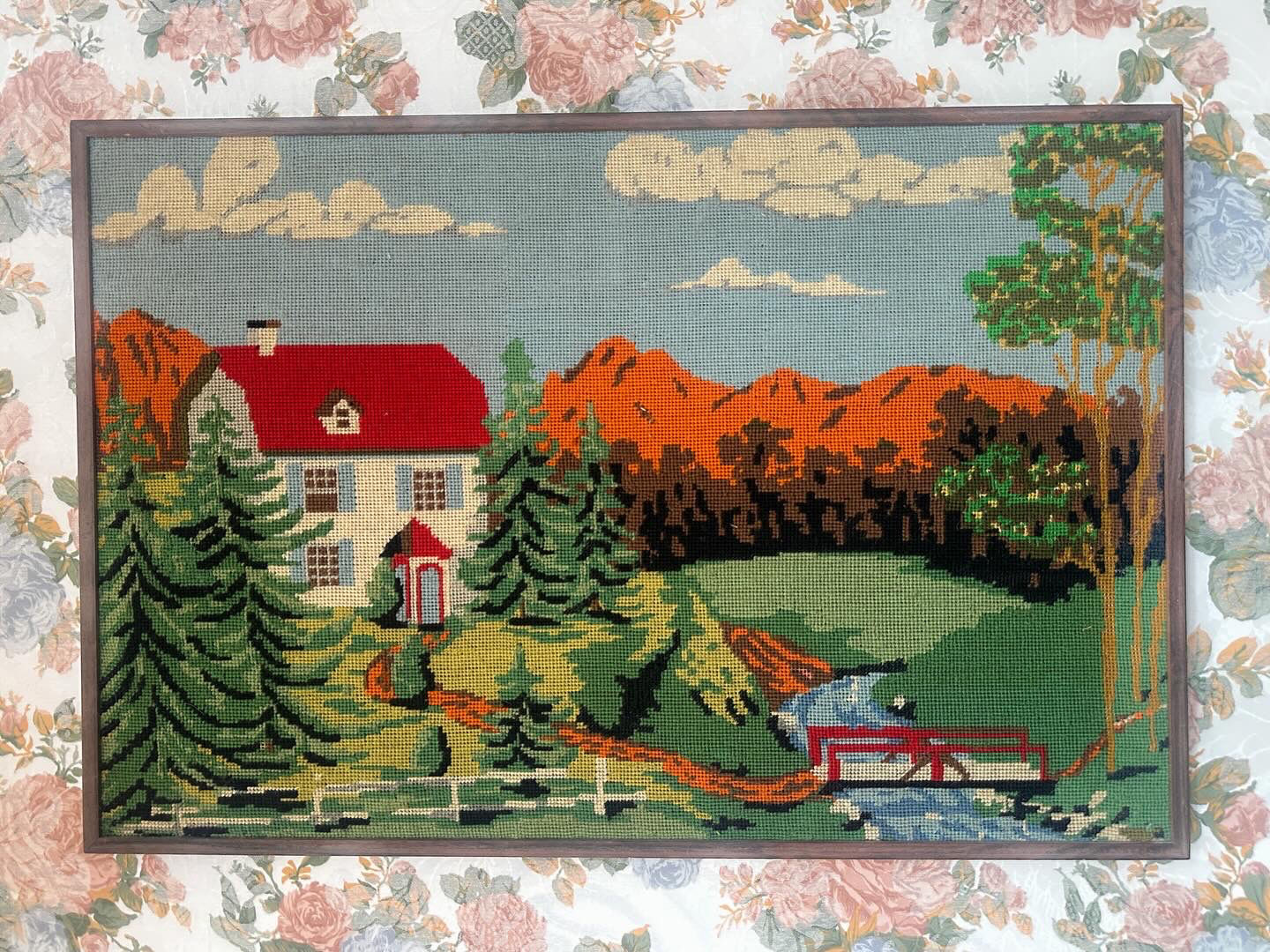 Quadro vintage cena bucólica colorida  tapeçaria ponto arraiolo 