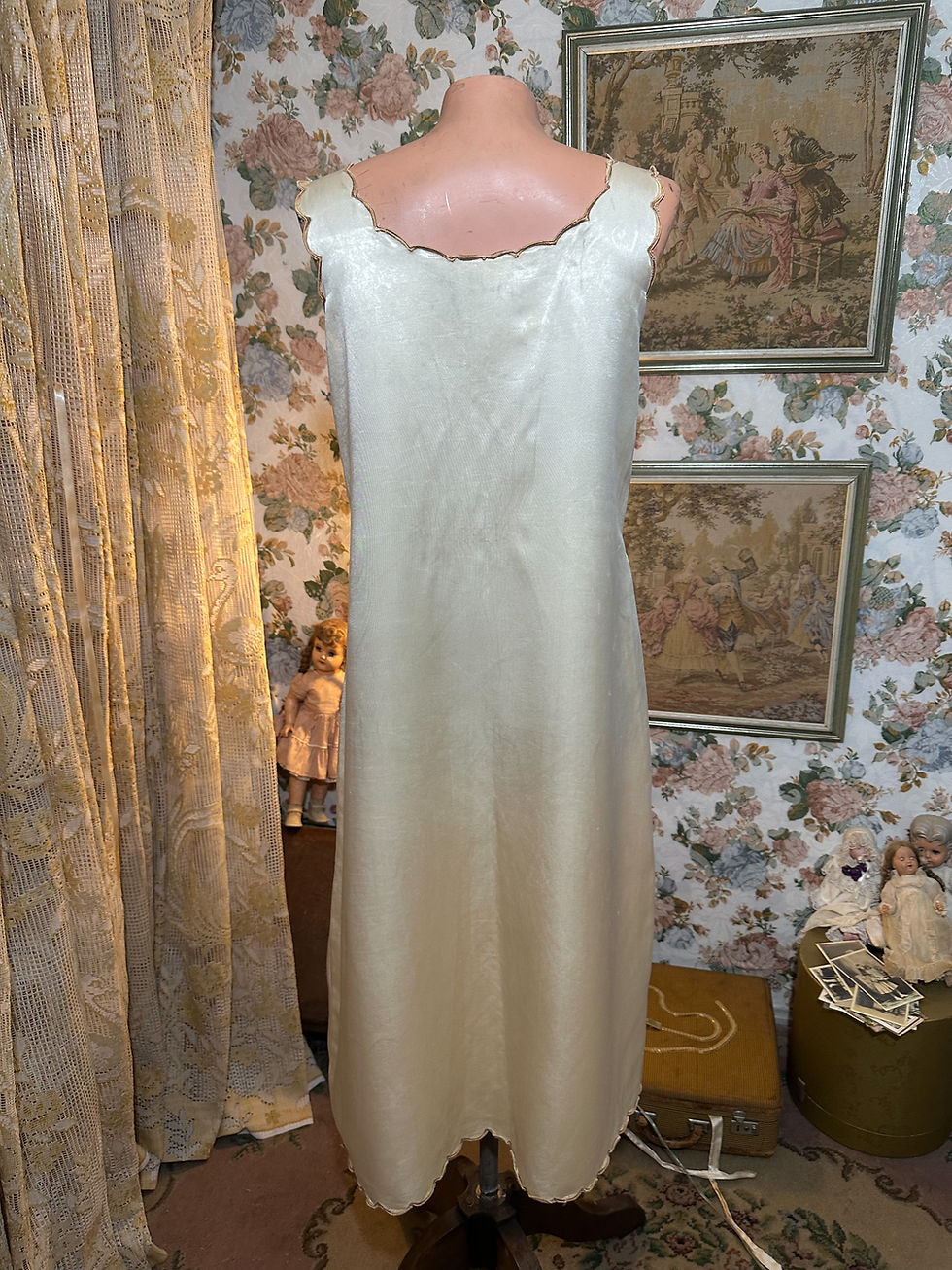 Miniatura: Vestido vintage cetim ouro bordados Richelieu 
