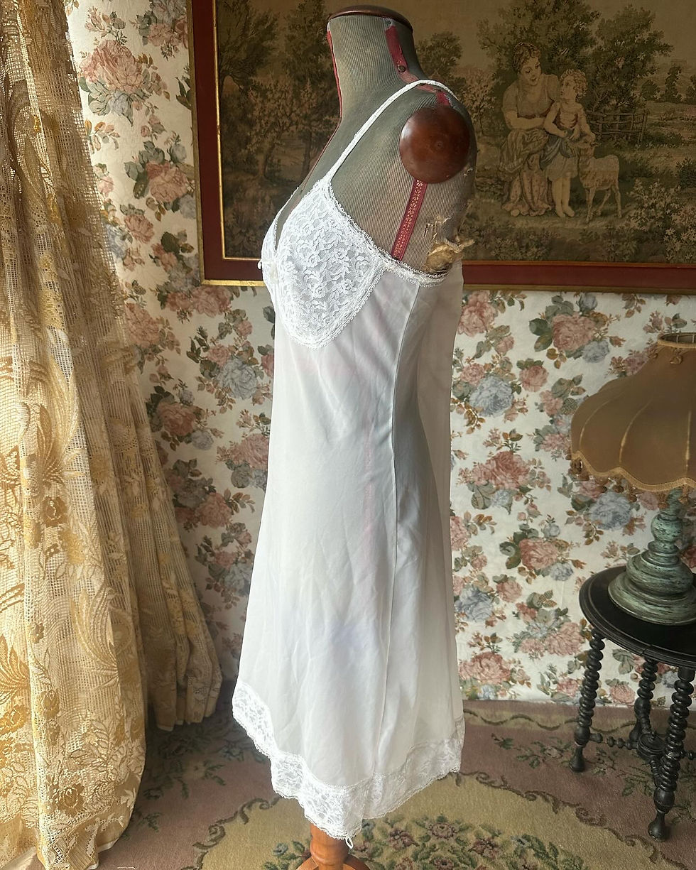 Miniatura: Slip dress camisola vintage 1960 branca com rendas 