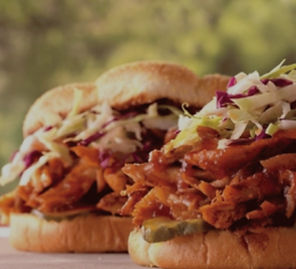 Sandwiches De Pollo Deshebrado