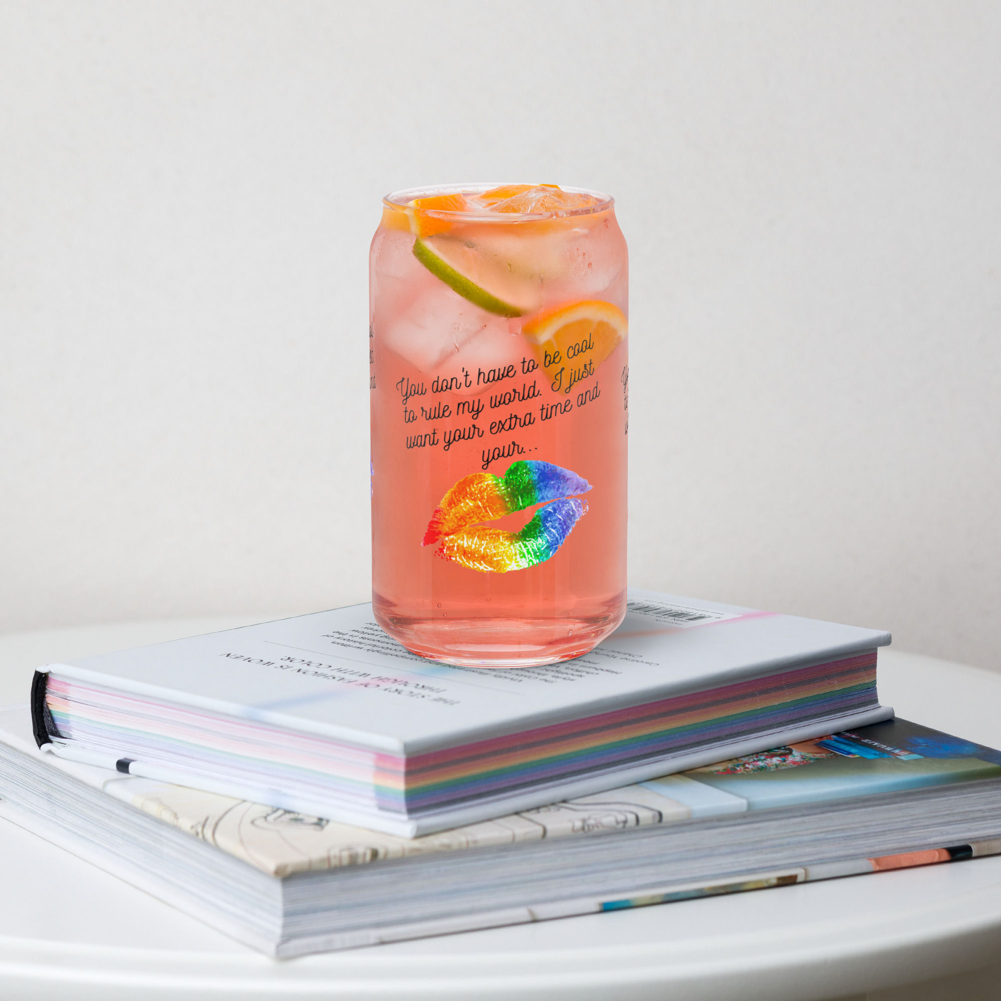 Rainbow Kiss Can-shaped glass