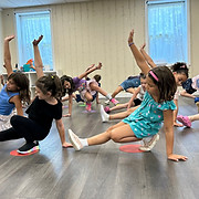 A group fo students dancing hip hop