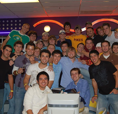 BOWLiNG