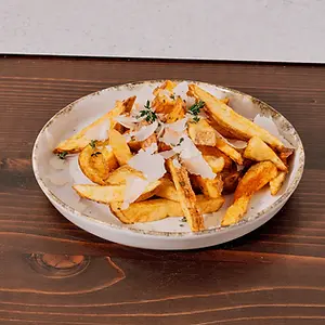 Cartofi prăjiți home made cu usturoi și parmezan