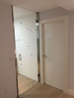 PUERTA_CRISTAL_TAMPLADO_PALENCIA