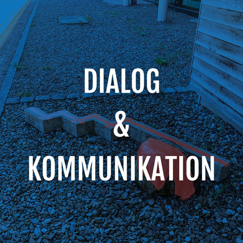 Gute Zusammenarbeit braucht gute Kommunikation. Für Klarheit und Achtsamkeit.

Kommunikation agiert auf mehreren Ebenen. Nonverbal und verbal sind wir ständig im Austausch – man kann „nicht nicht kommunizieren“ (Watzlawick). 