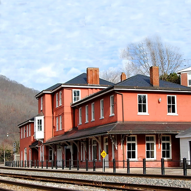Hinton Depot photo by Mark Bolinger.
