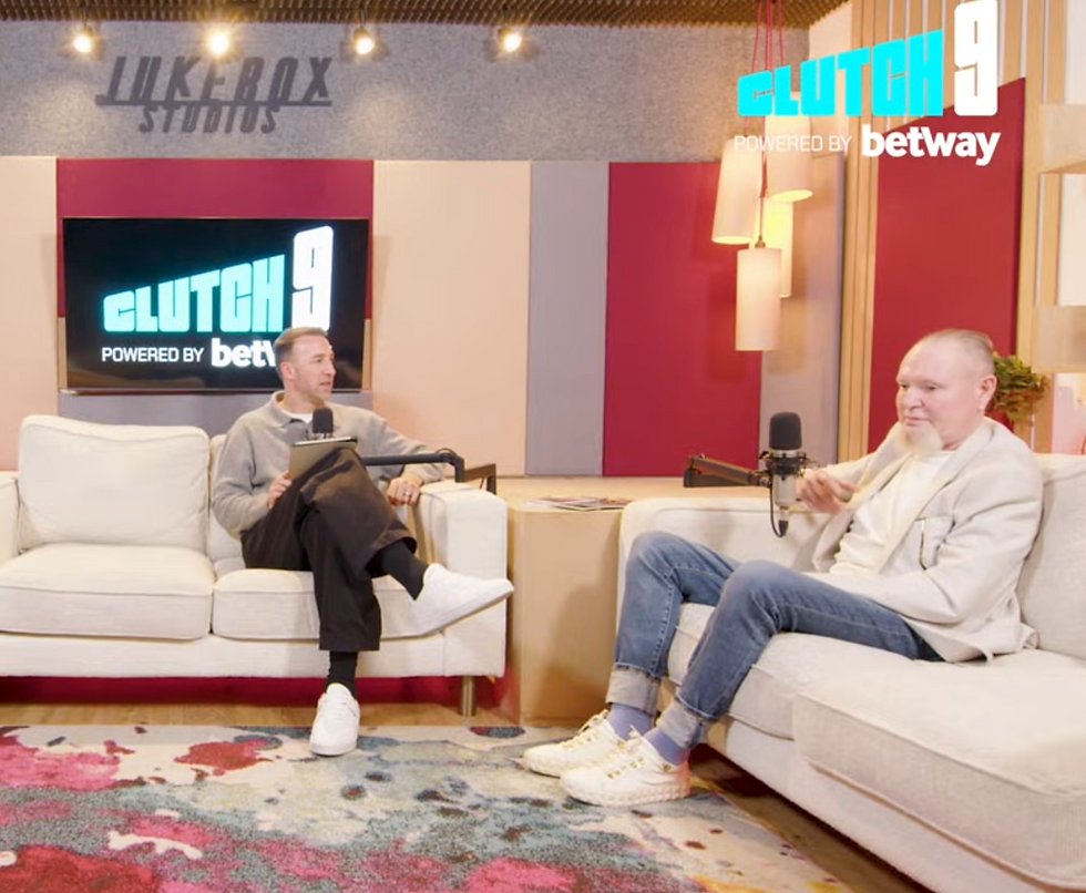 Glenn Murray interviews Paul Gascoigne on new Cllutch 9 episode
