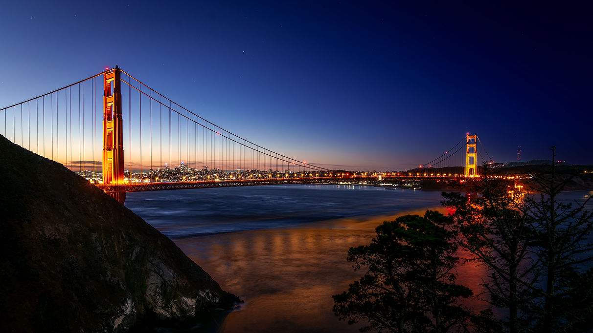 Golden bridge at sunrise-4K.jpg