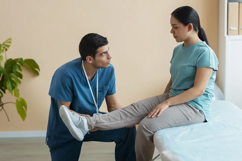 AFO ankle foot orthosis vs KAFO knee ankle foot orthosis difference leg brace guide for polio treatment in Delhi and Gurgaon