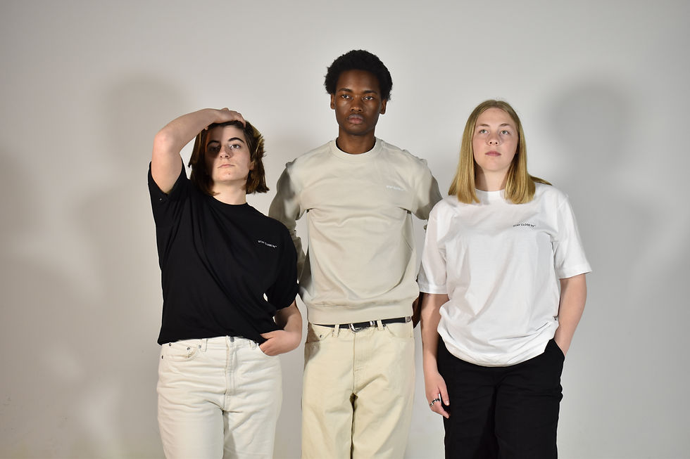 Shooting Stay close bay trois mannequins