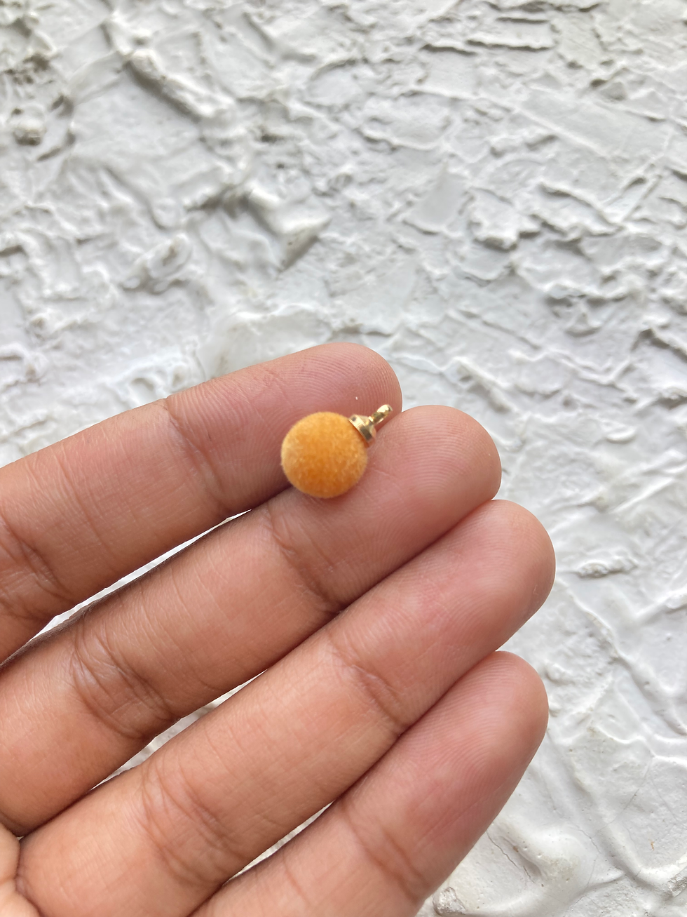 Thumbnail: Velvet texture round charm