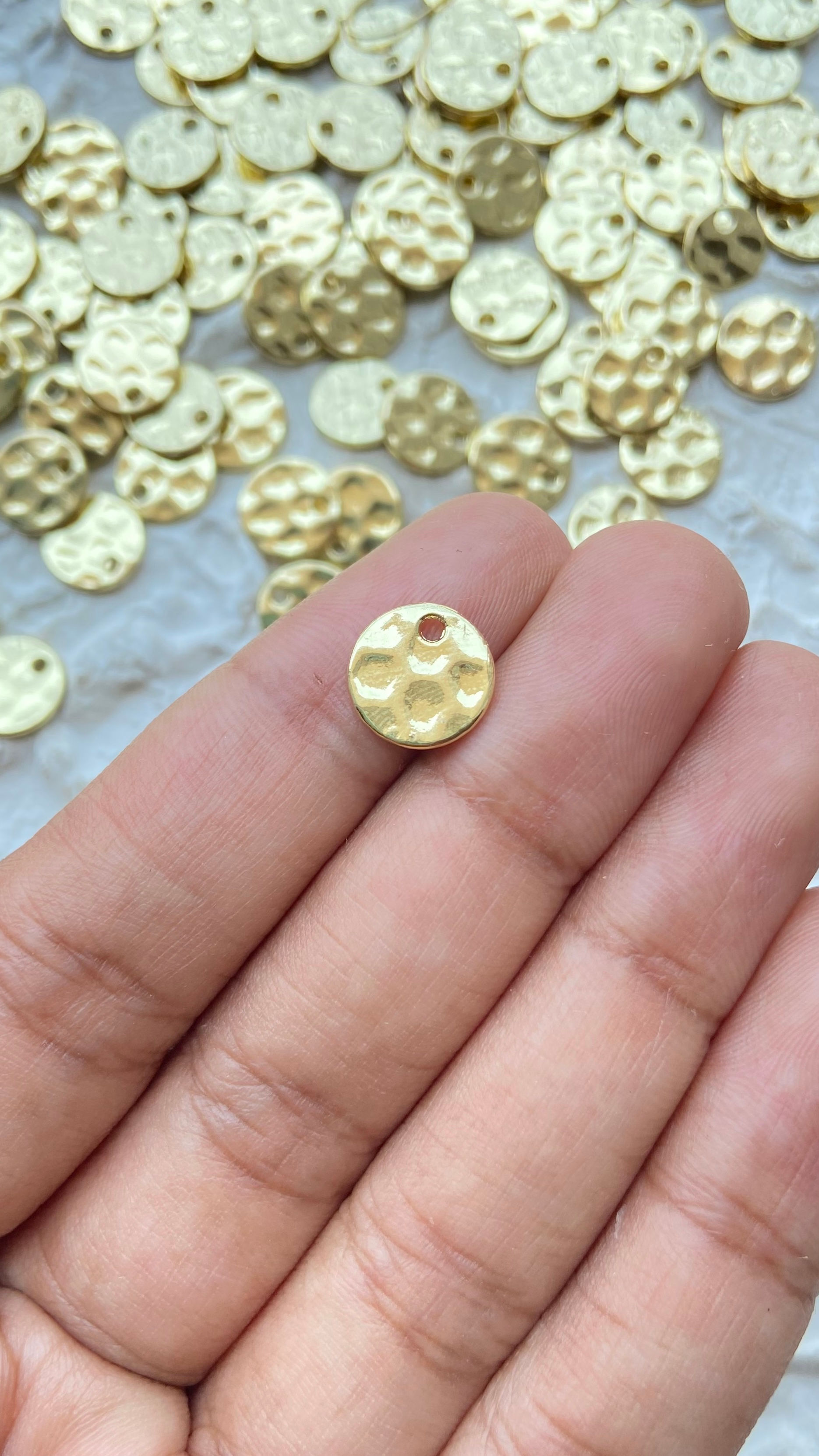 Coin shape textured charm
