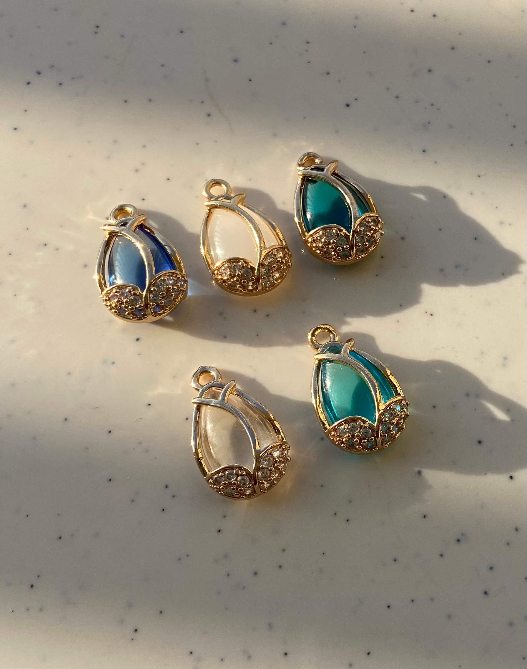 Rose Bud shape zircon pendant