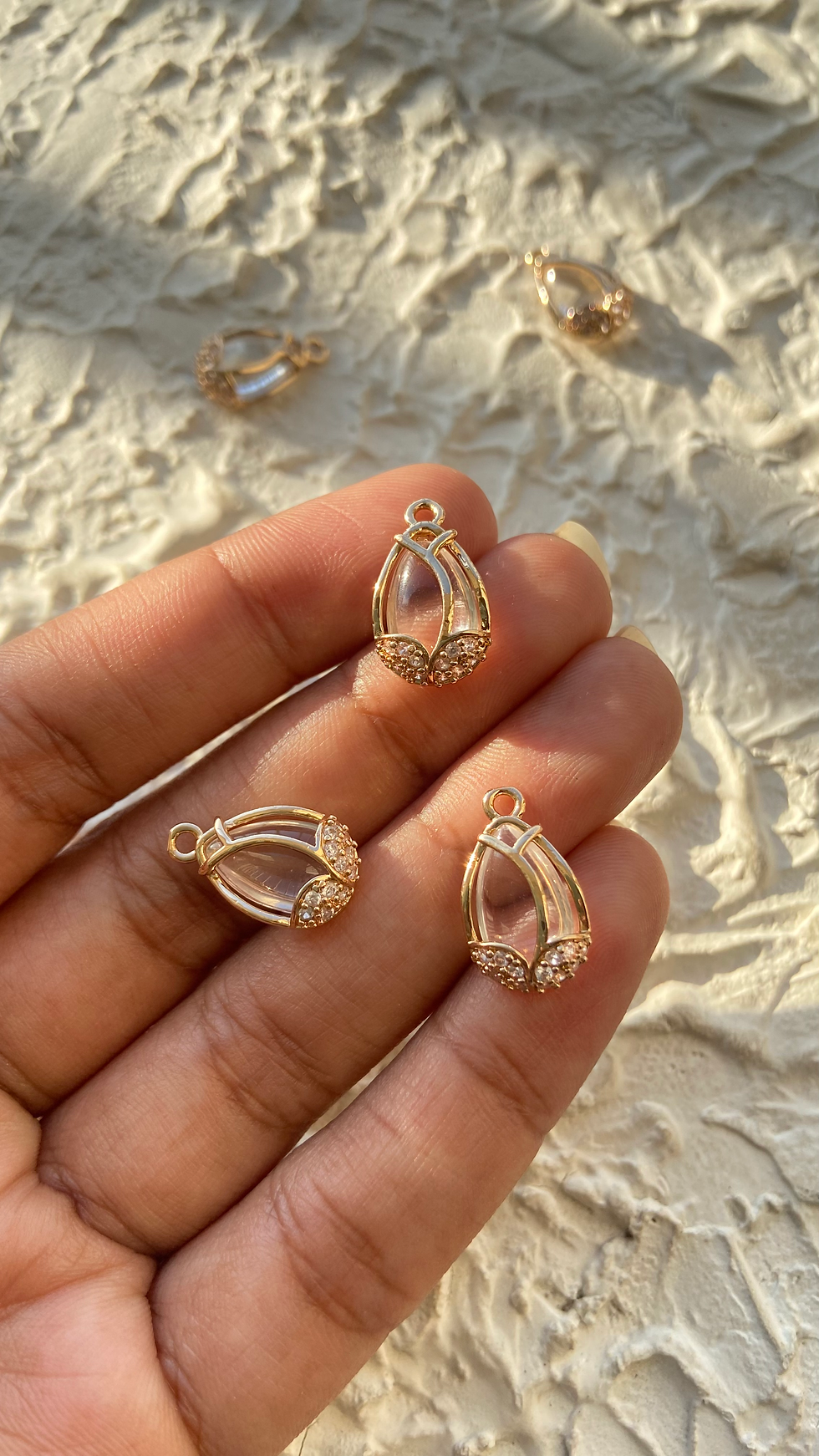 Thumbnail: Rose Bud shape zircon pendant