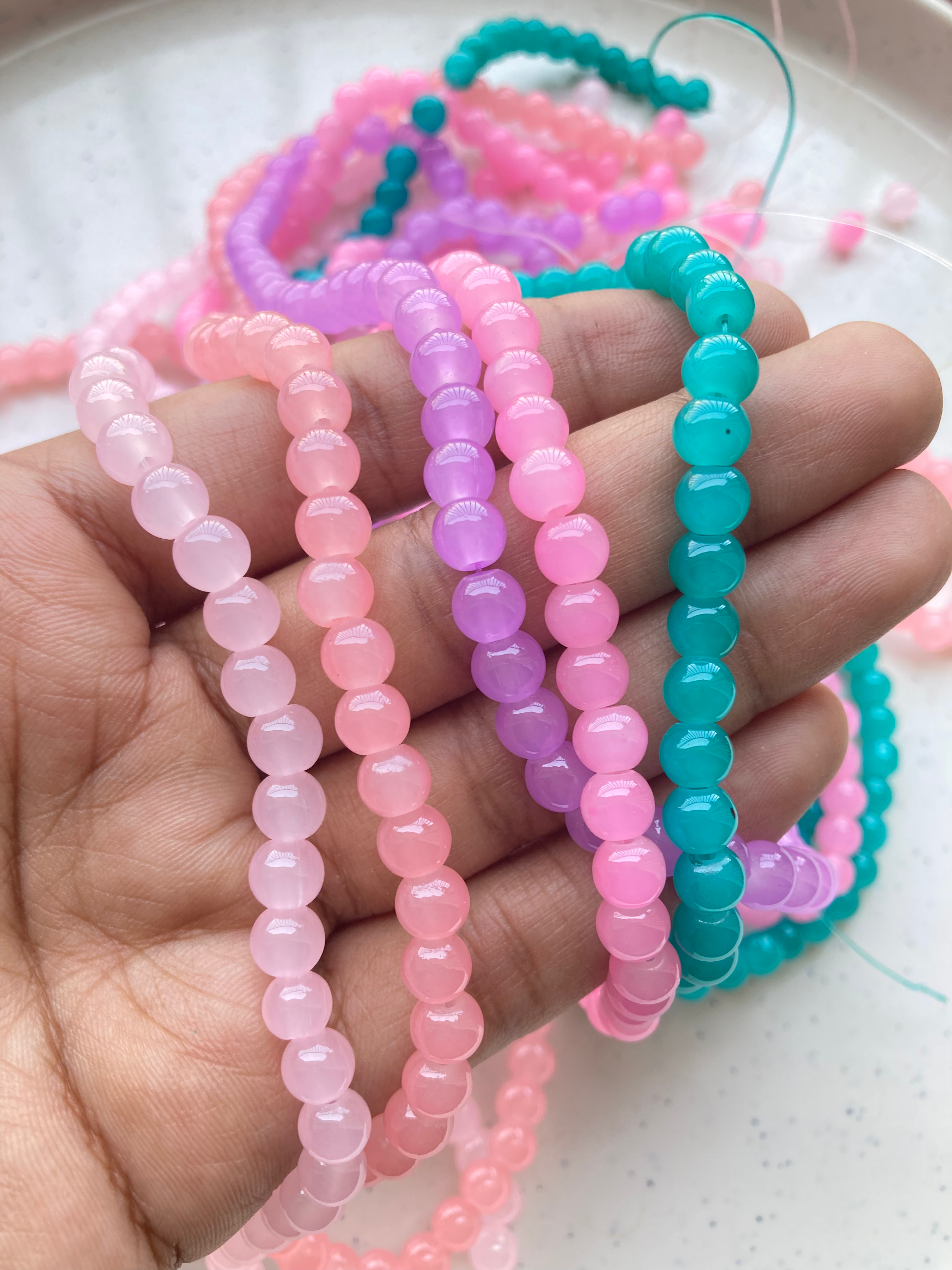 Single colour 6mm glass round bead string