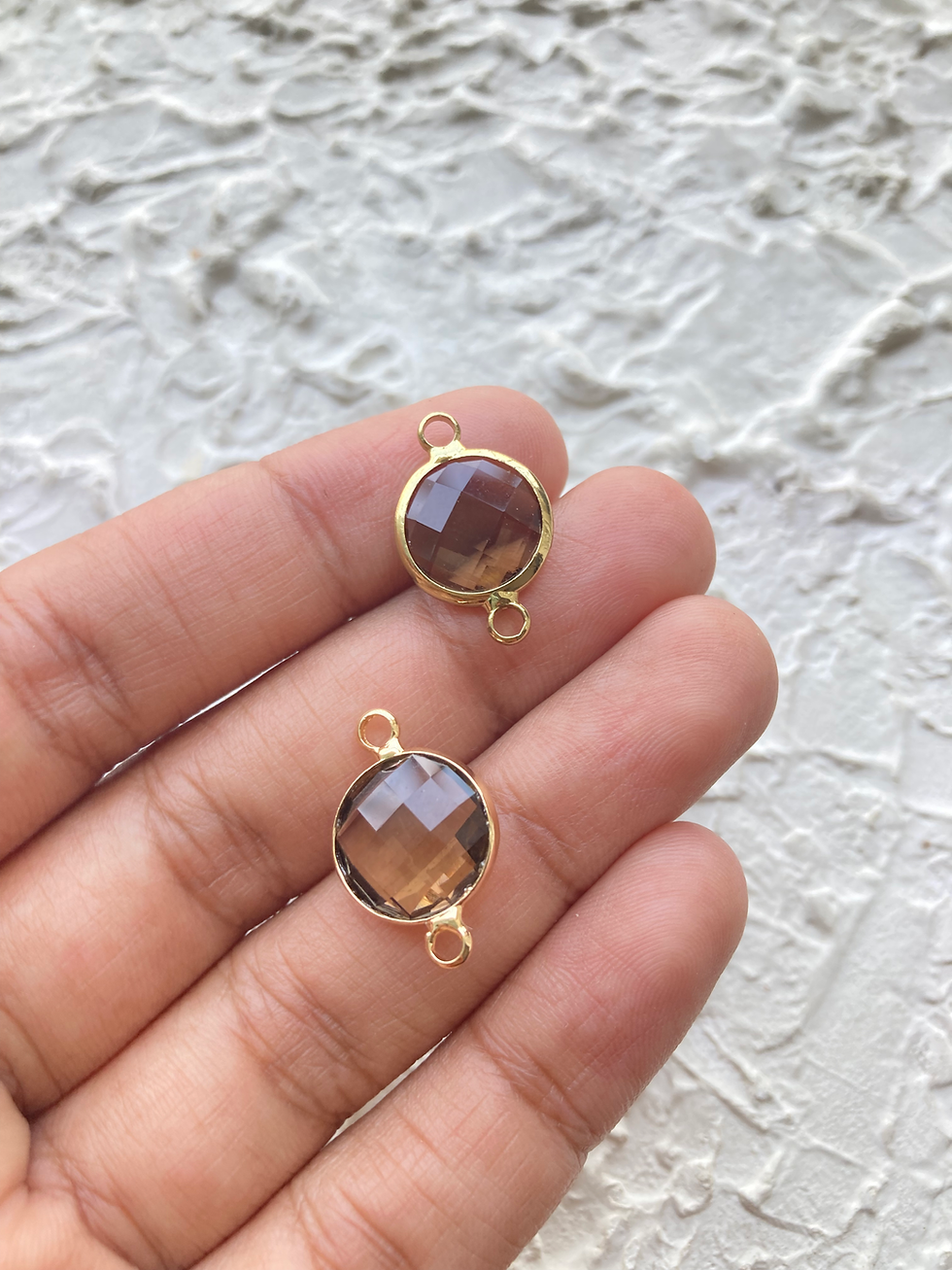 Thumbnail: Faceted glass round charm