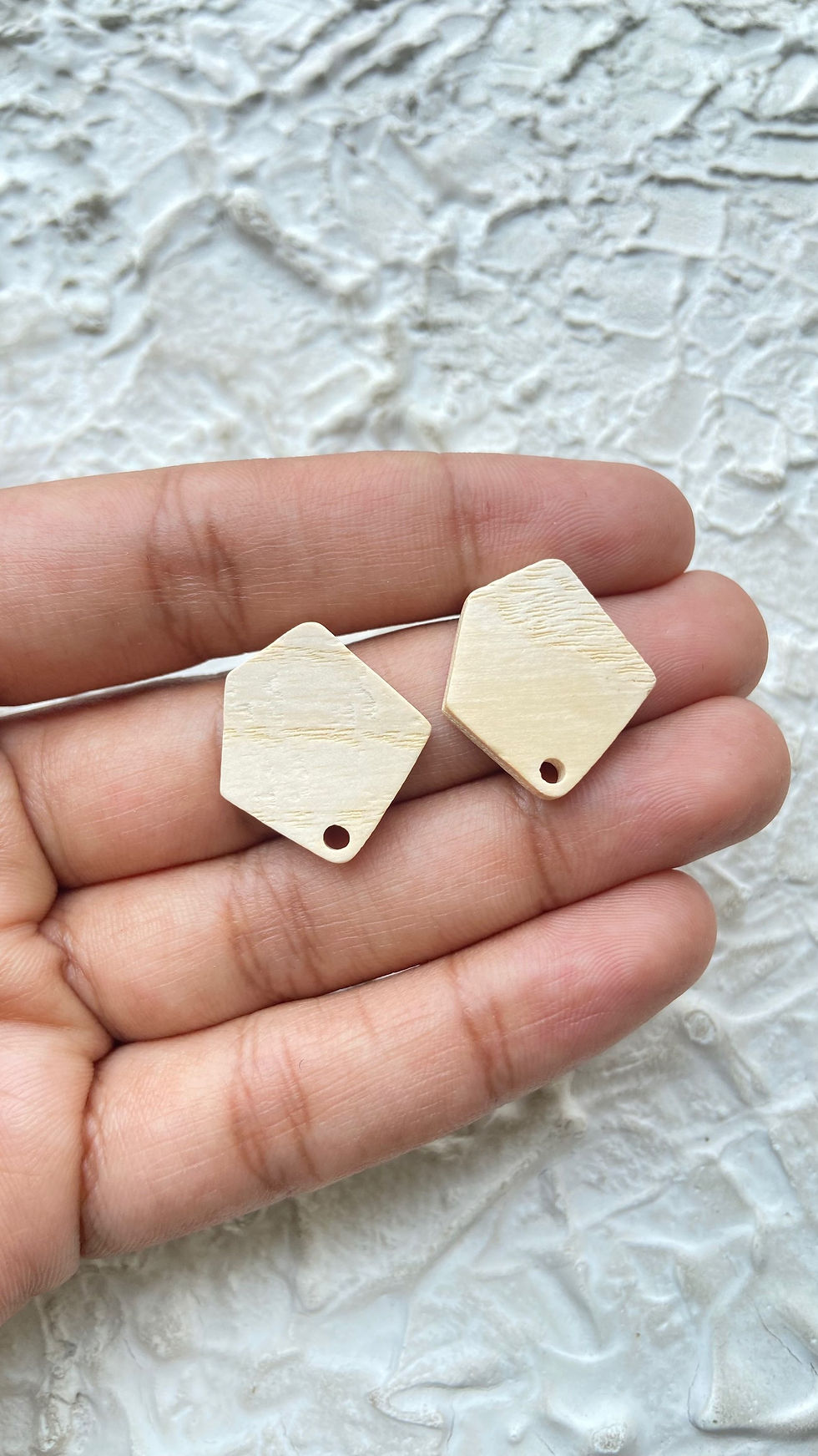 Thumbnail: Mix shape wooden studs