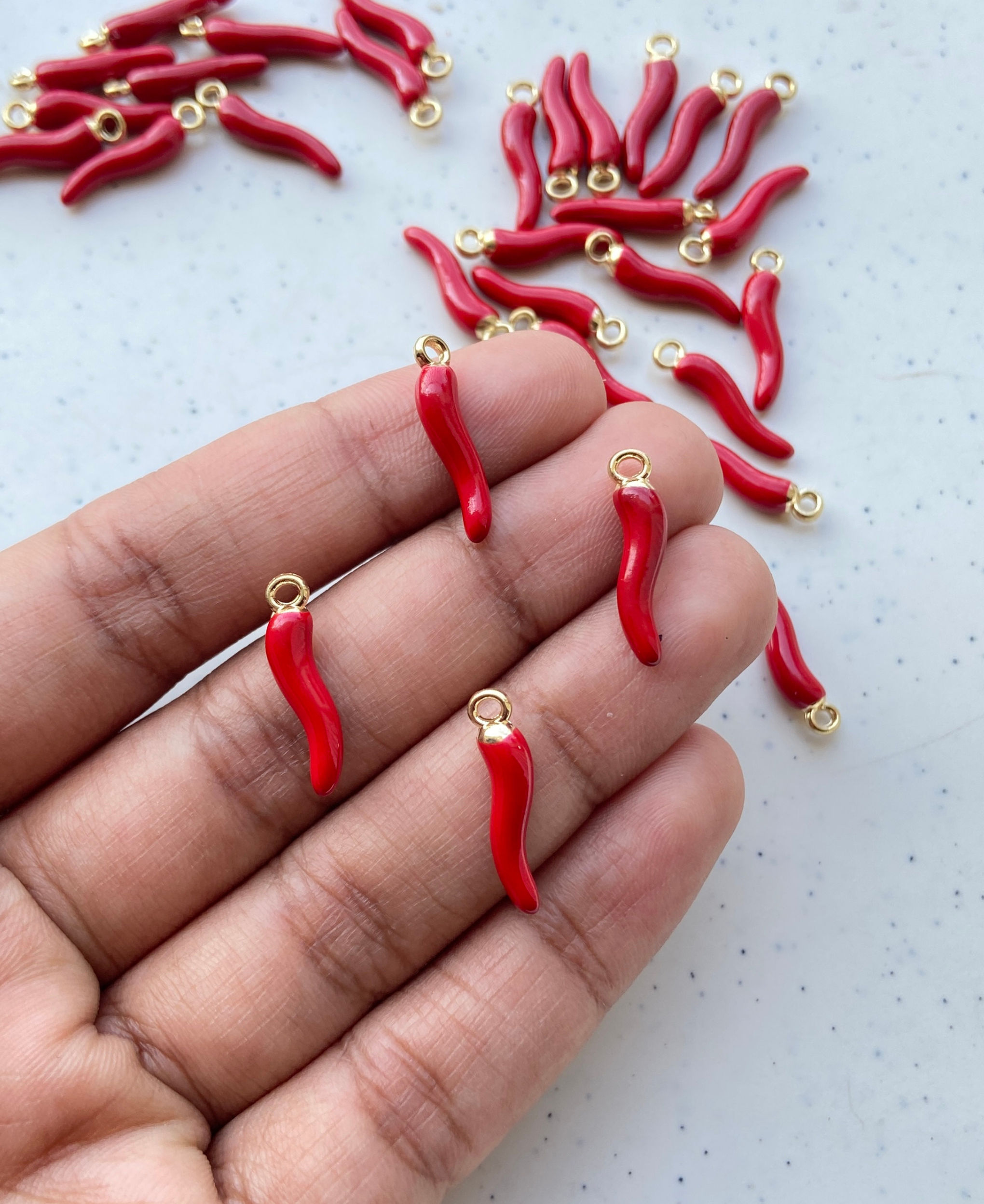 Italian horn/chilly thin (19.5*5.5mm) charm