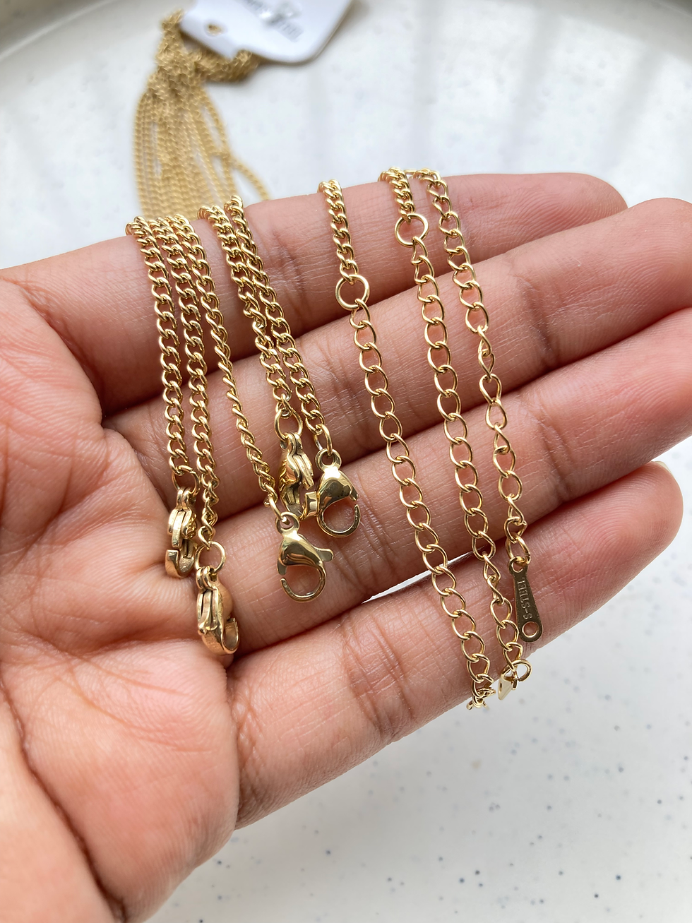 Thumbnail: Flat curb chain with losbter clasp+extension, anti-tarnish